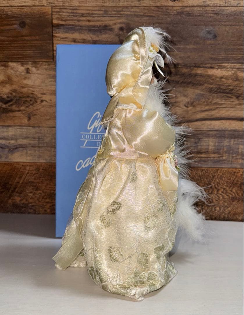 AVON 猫 ヴィンテージ 人形 置物 未使用 ビクトリア朝 キャット ドール