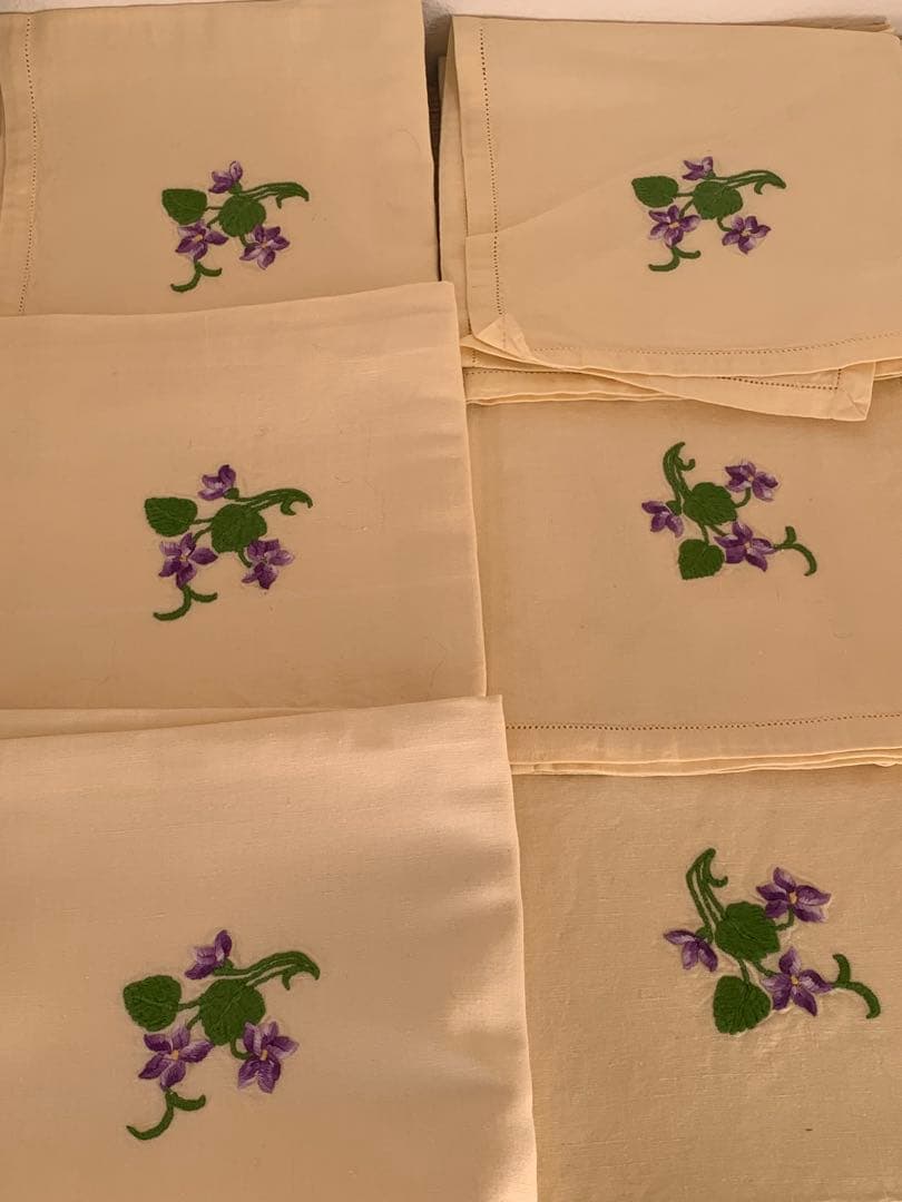 フランス　蚤の市　すみれ　刺繍　クロス　12枚セット