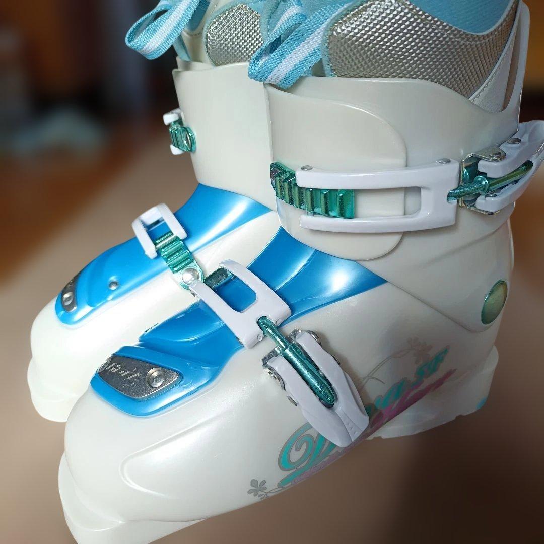 【高学年用】ダイナスター スキーセット板130cm、ブーツ23.0、ストック付き