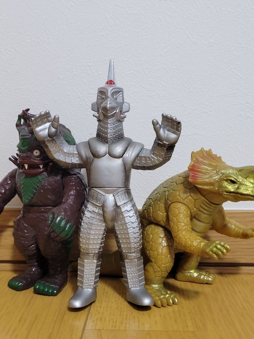 円谷ウルトラ怪獣シリーズ カプセル怪獣フィギュア3個セット