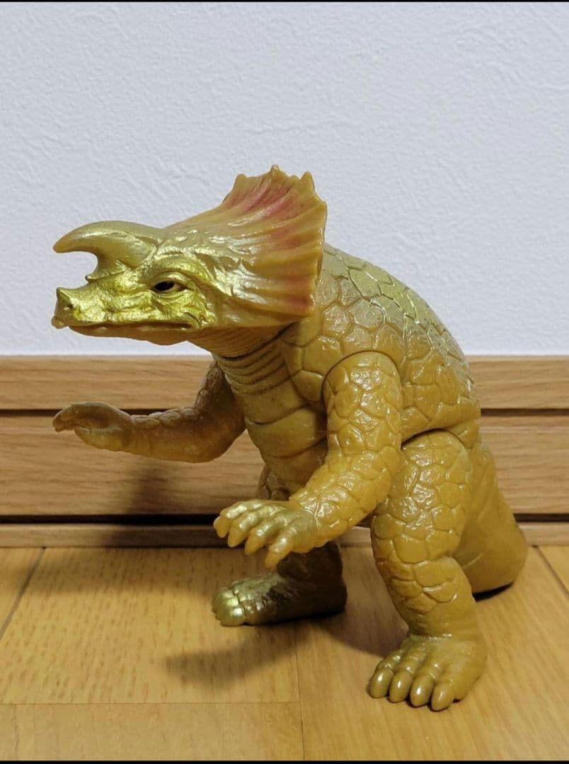 円谷ウルトラ怪獣シリーズ カプセル怪獣フィギュア3個セット