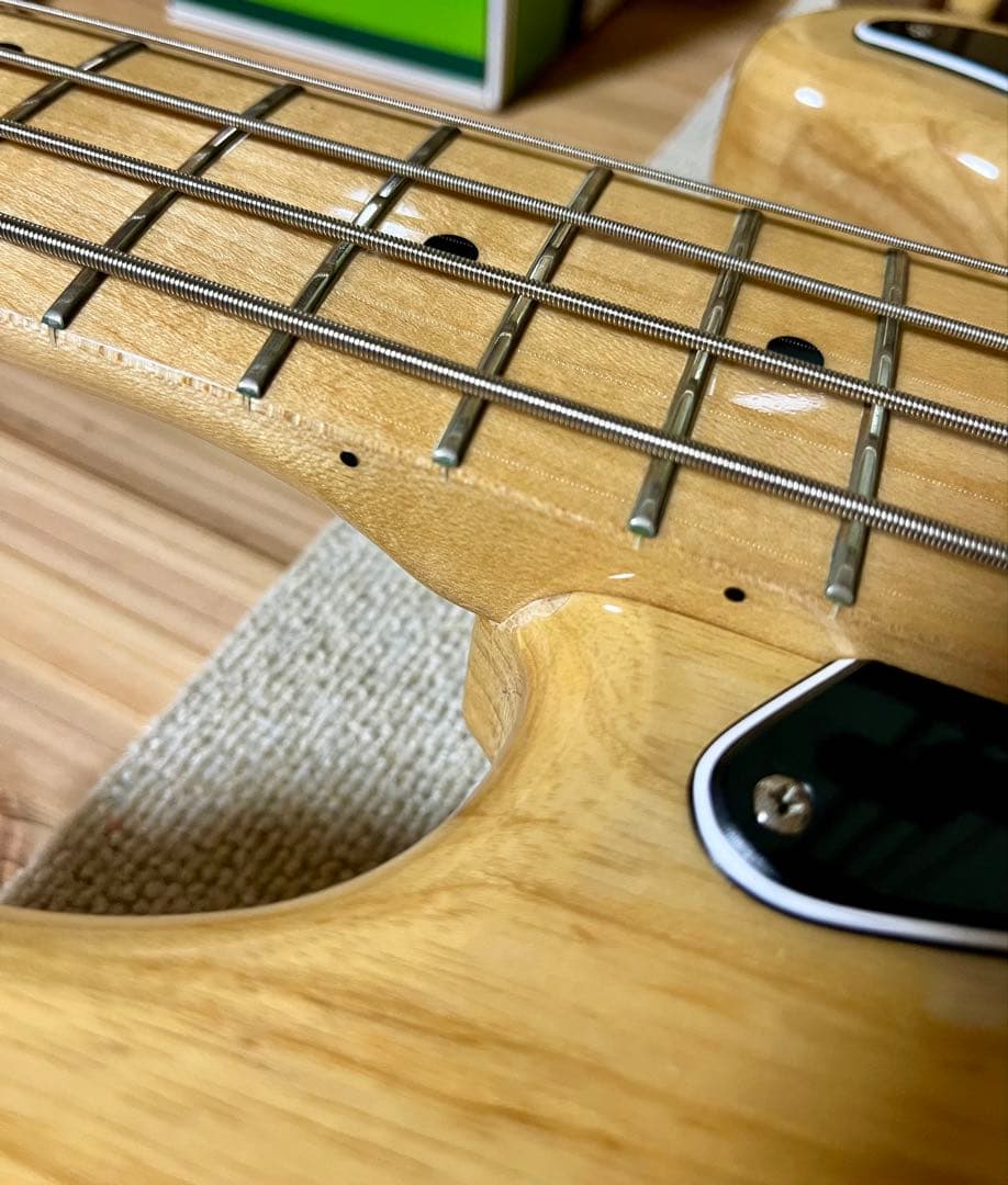 ベース Fender Japan PB70-93US NAT/M ASH/Maple