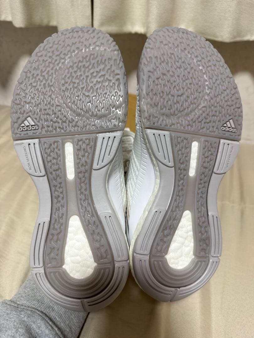 【新品未使用・22.5cm】adidas crazyflight X ウィメンズ