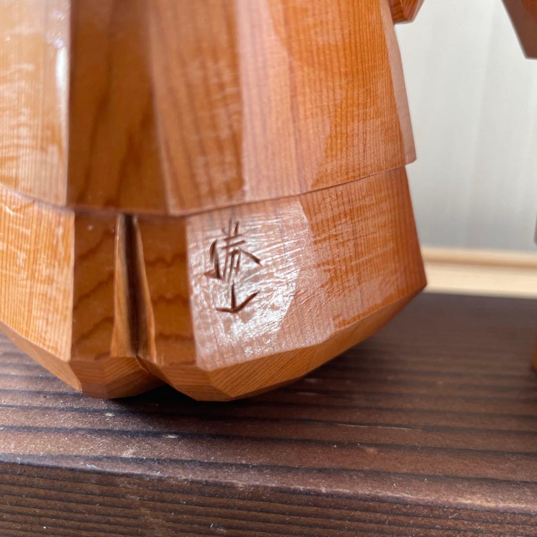 縁起物 飛騨高山の伝統工芸品　一位一刀彫り　表情が素晴らしい　高砂