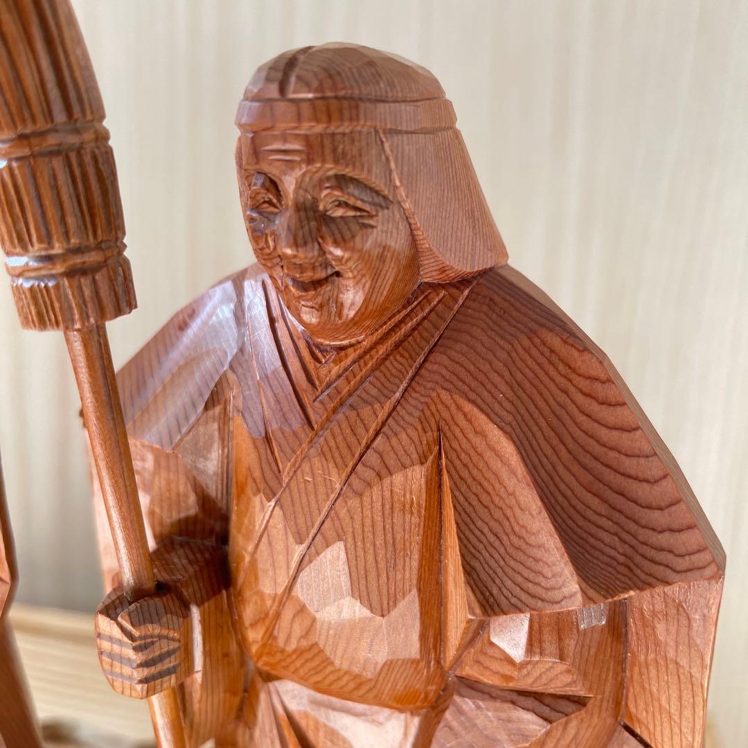 縁起物 飛騨高山の伝統工芸品　一位一刀彫り　表情が素晴らしい　高砂