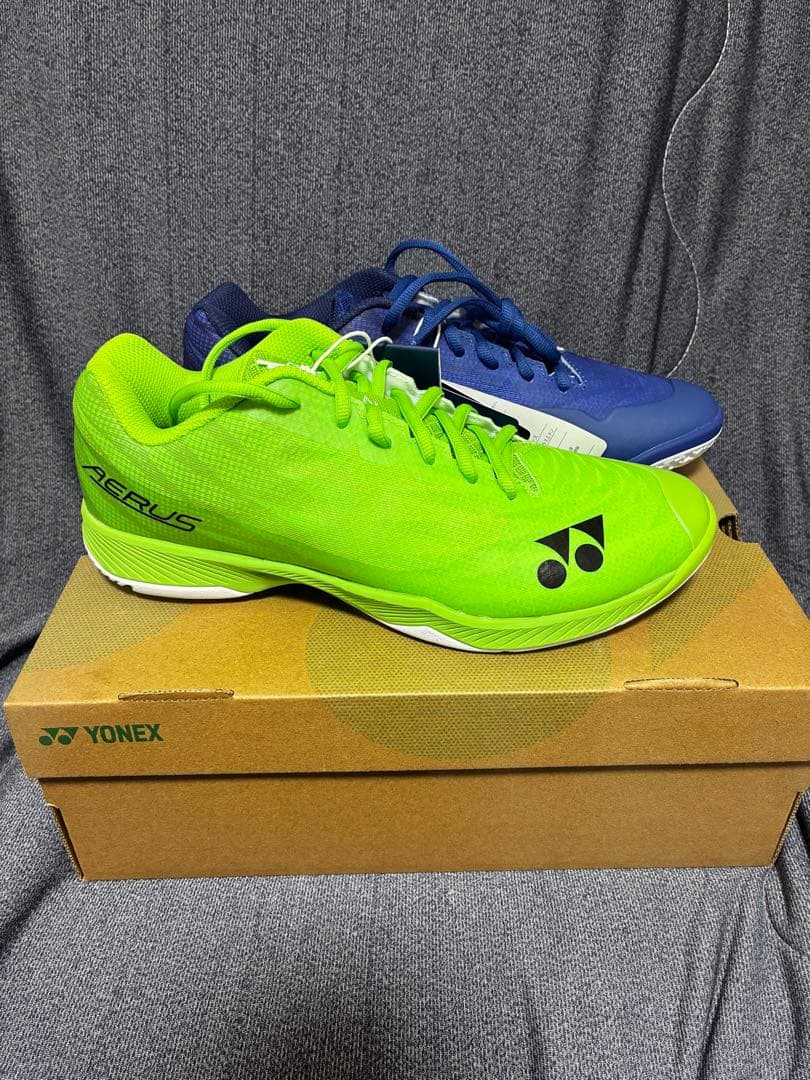 ヨネックス　バドミントン　シューズ　左右非対称　26.5 バカ履き　エアラスＺ