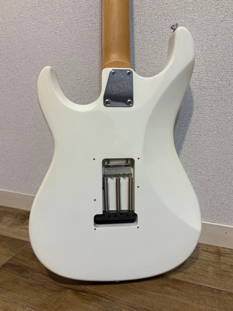 ESP Edwards E-SN-ALR ストラト　エレキギター