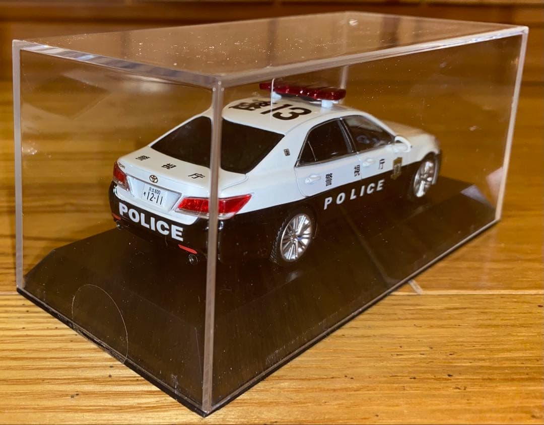トヨタ クラウンアスリート 警察車両 ミニカー