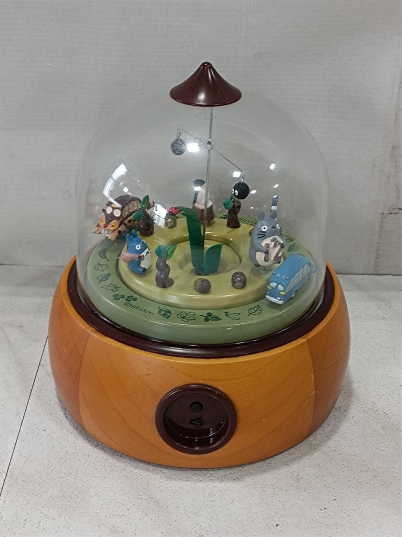 [八6518] となりのトトロ からくり時計　どんぐりスノードーム　オルゴール
