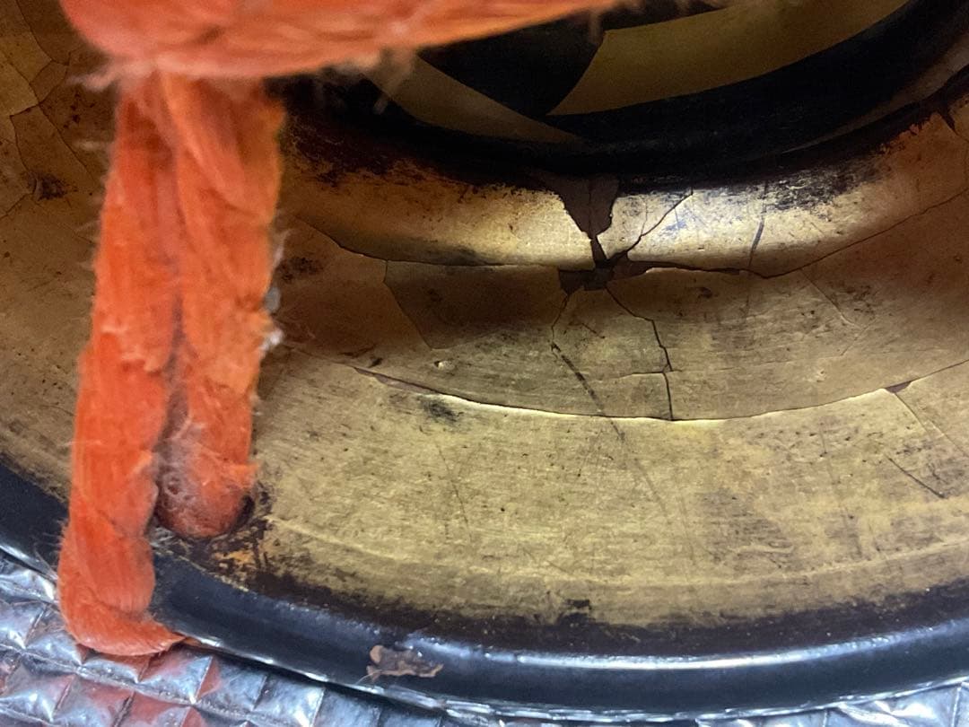 鼓／年代物。金時絵【汚れ、鼓裏にヒビ割れが少しだけ御座います。】