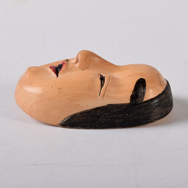 時代提げ物　木彫　面根付　能面　お面　若女　C　7750