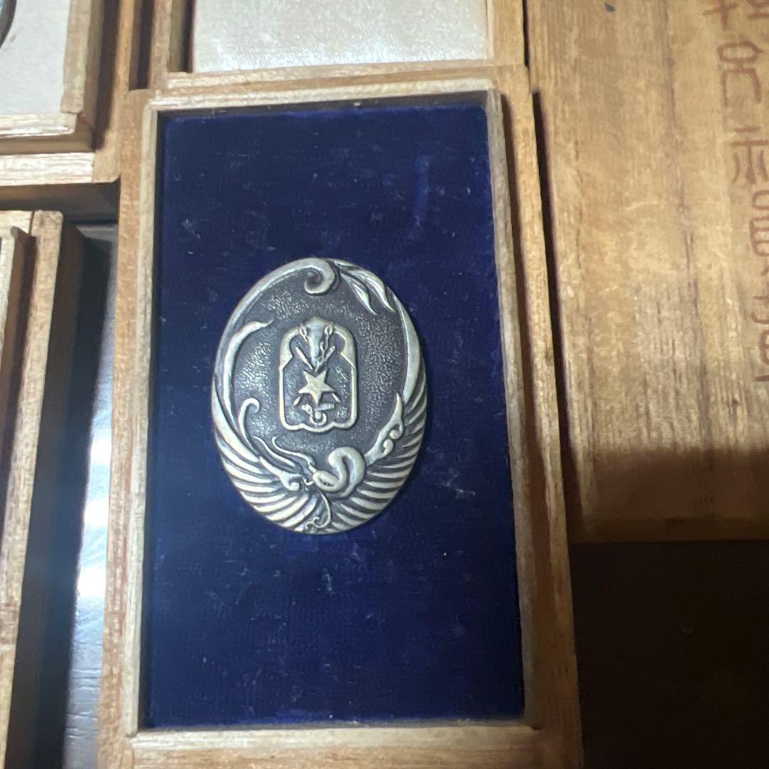 日本の勲章とメダル コレクション