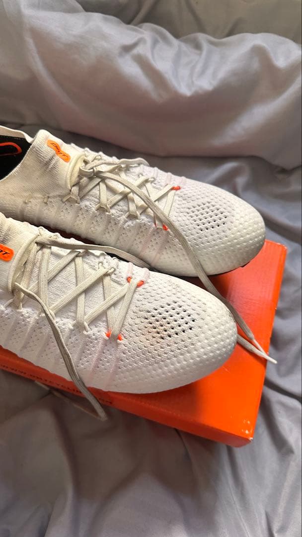 dmt KR SL 42 ホワイトシューズ