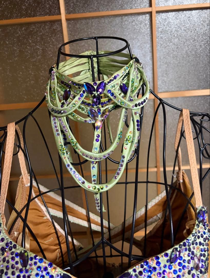 ライトグリーン スパンコール ダンスドレス