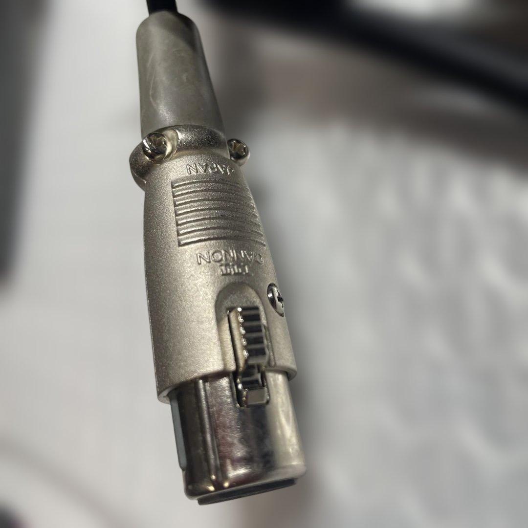 SHURE ボーカル用ダイナミック　マイクロホン