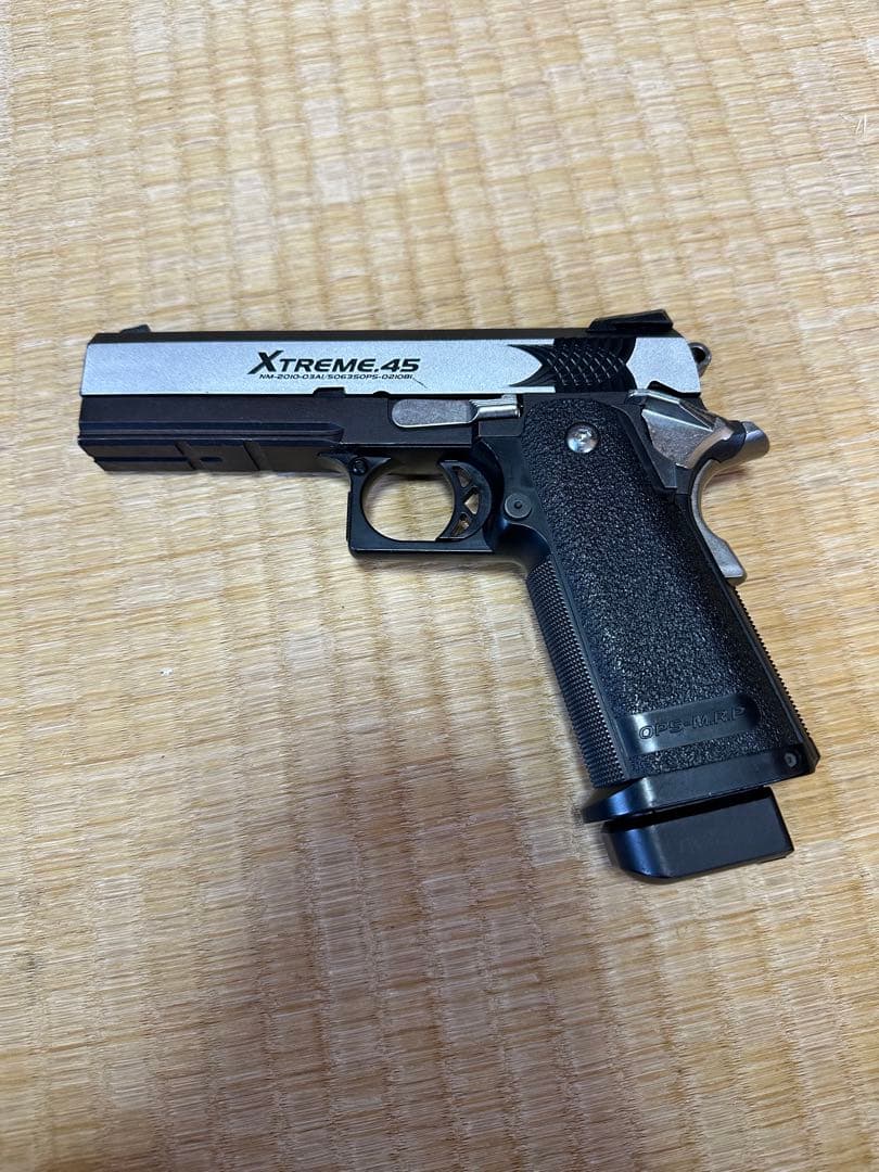 XTREME .45 マガジン2本付き
