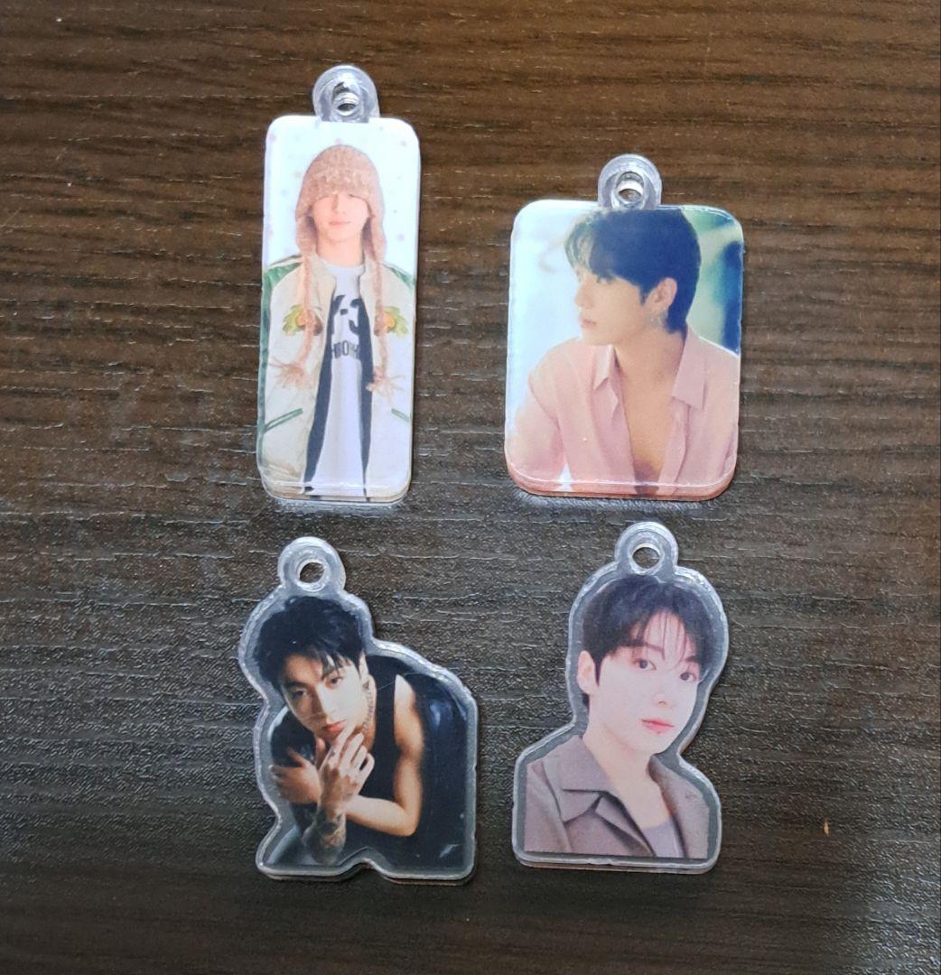 BTS ジョングク アクリルチャーム タグ①