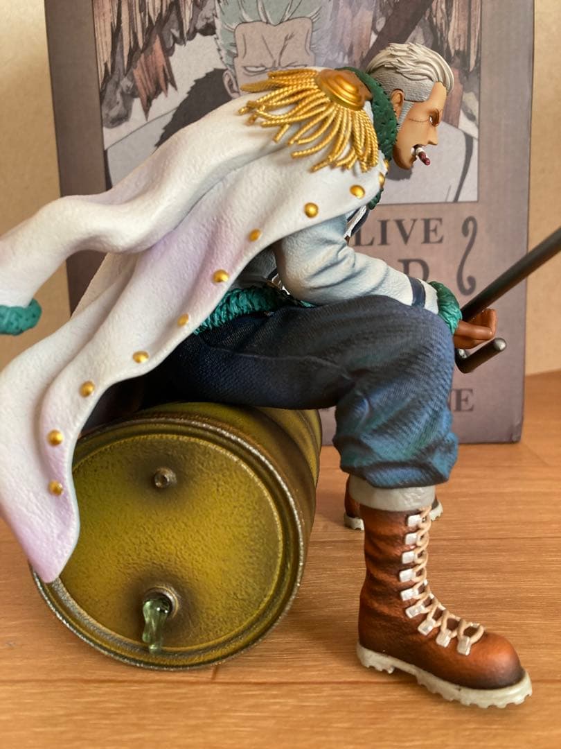 ワンピース フィギュア　スモーカー　ガレージキット