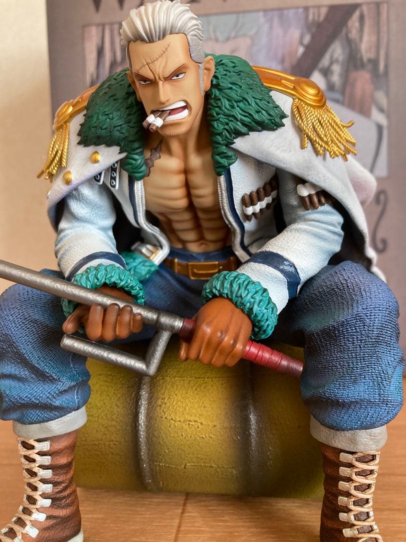 ワンピース フィギュア　スモーカー　ガレージキット