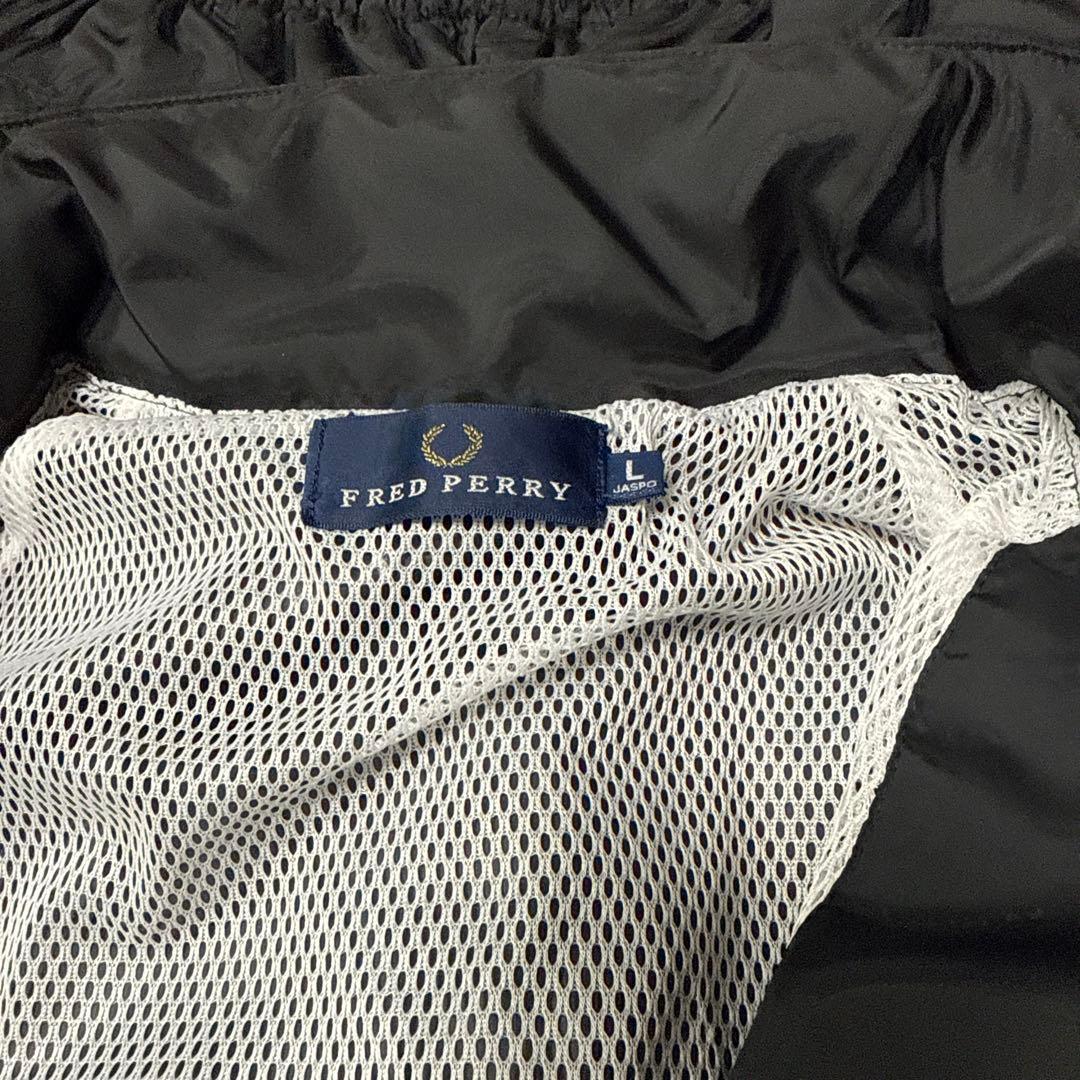 【特価】FRED PERRY 上級ウインドブレーカー