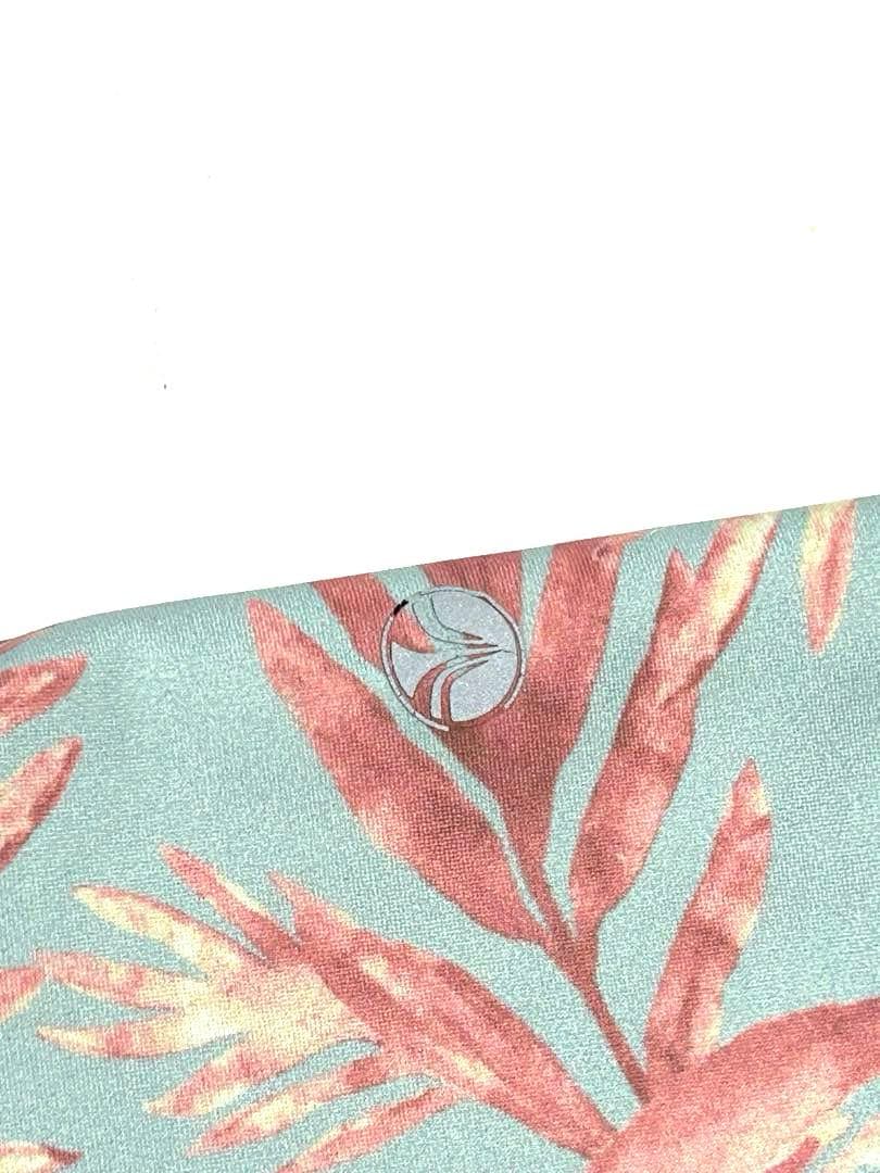 スカーラヨガウェア タンクトップとレギンスセット　デザイン　リーフピンク