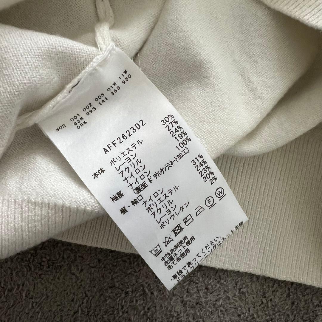 and per se アンパスィ　タートルネック　ニット　セーター　ロゴ　M