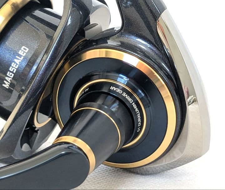 ☆*☆様 ⭐超極上美品⭐DAIWA 20SALTIGA 18000-H