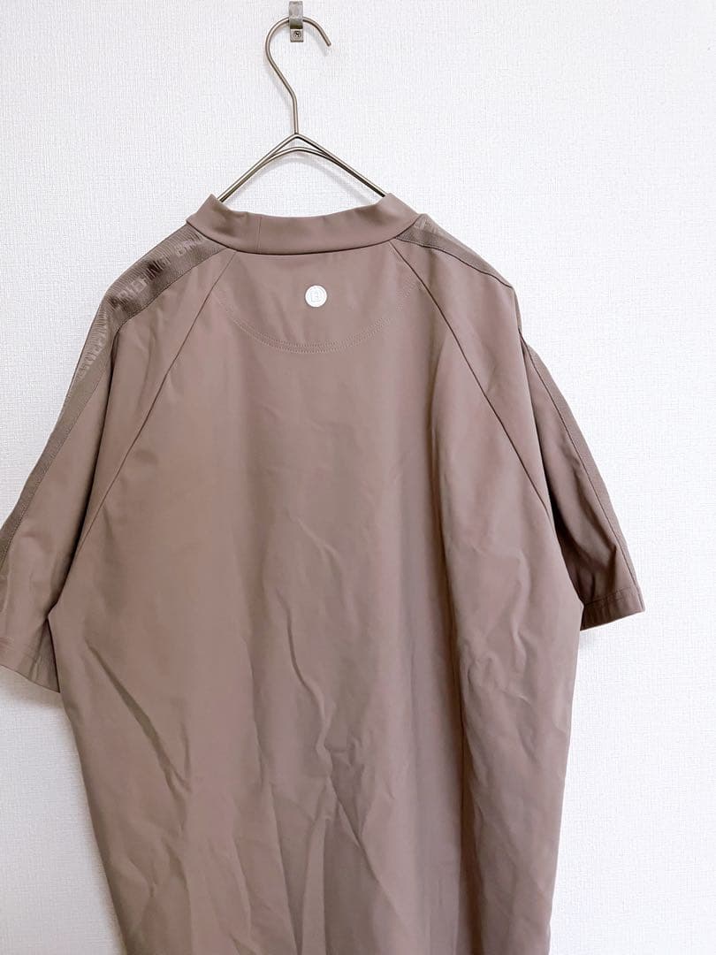 BRIEFING ベージュ グレー　新品　タグ付き　Mサイズ