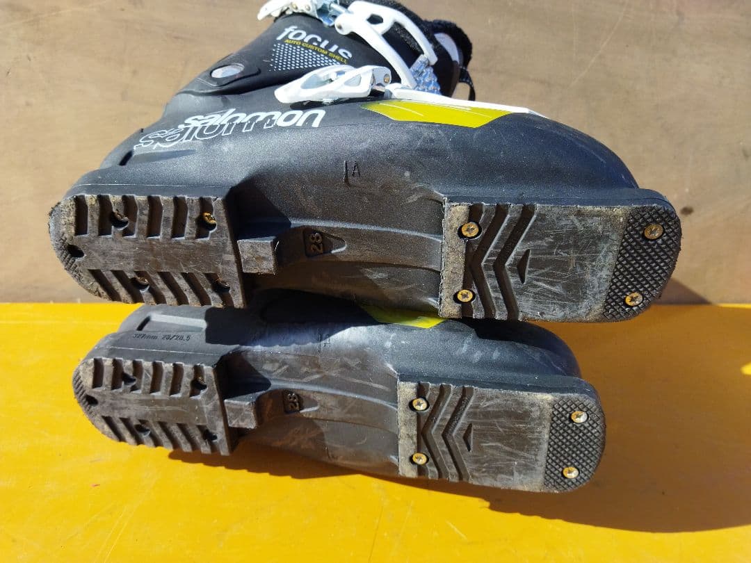 サロモン　スキーブーツ 28cm　男性用 ブラック/イエロー