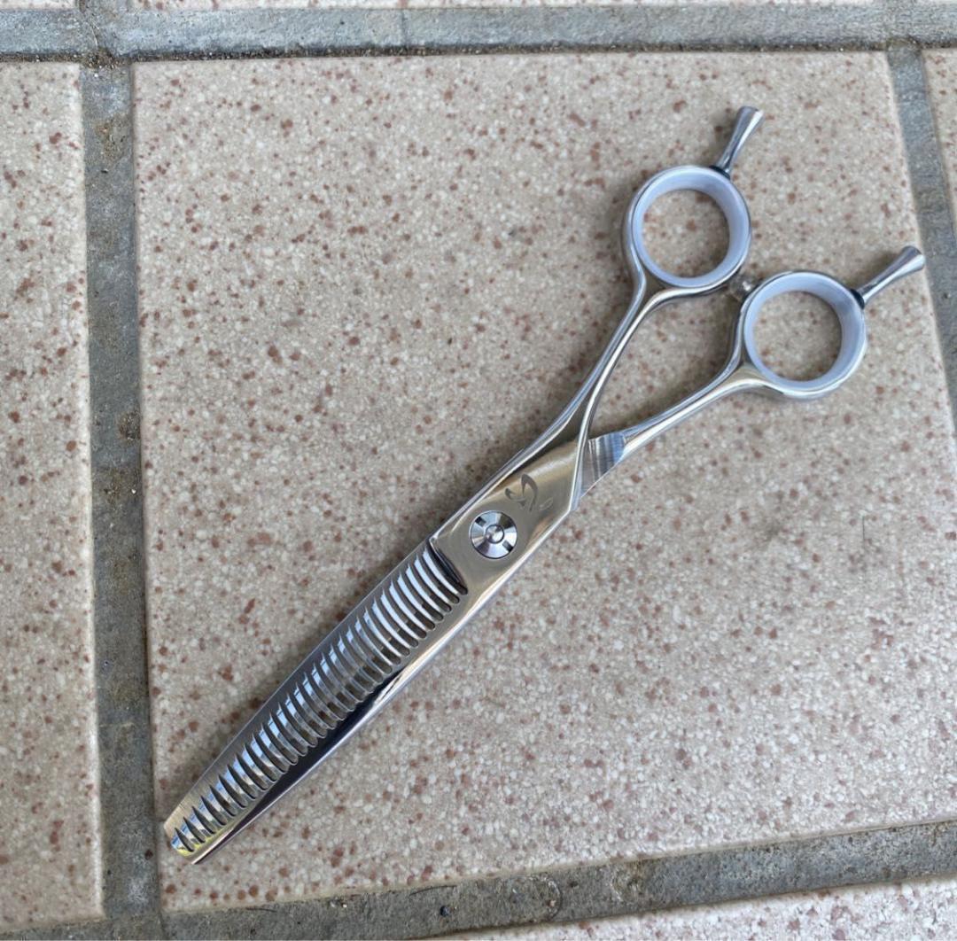 ６インチセニングシザー 45% 前後切れ味抜群 理美容 スキセニングシザー