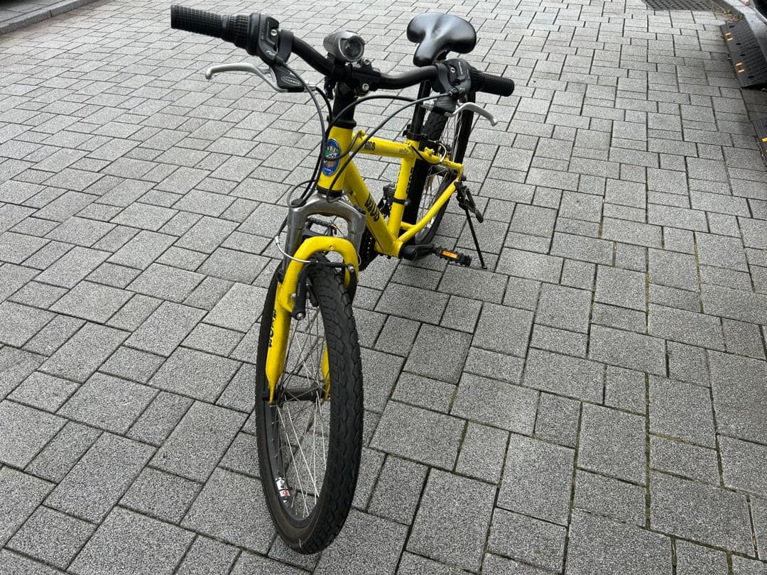 引取限定　GIOS ジオス ジェノア　22インチ　イエロー