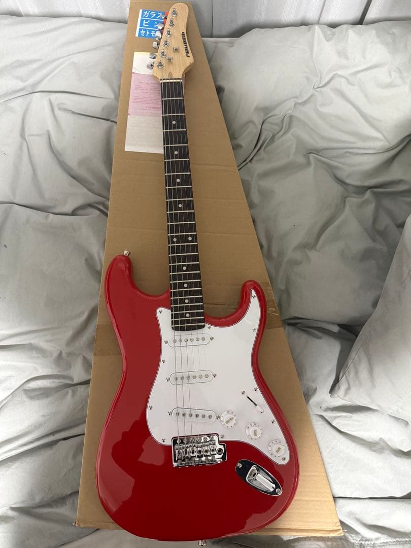 PLAYTECH エレキギター ストラトタイプ