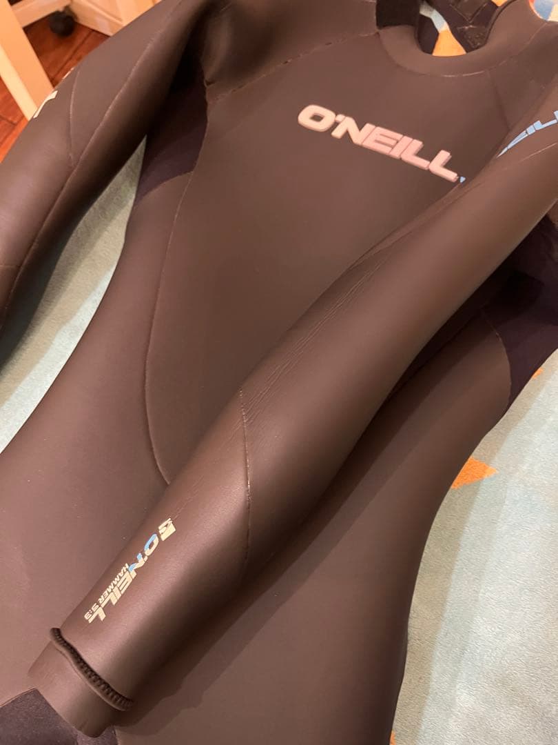 オニール　ウェットスーツ（5✖️3㎜セミドライ）　　　fellow ホットインナー