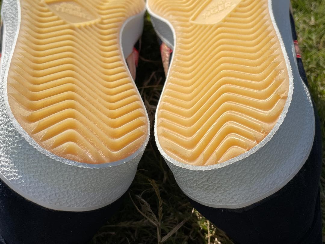 【未使用】ASICS アシックストレーニングシューズ　TGV950 日本製