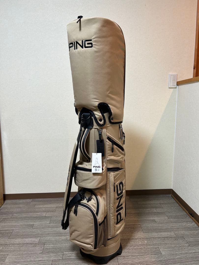 PING 自立式キャディバッグ　未使用品　10ポケットで収納力抜群！キャメル