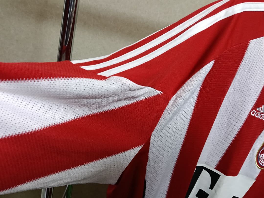 正規品！美品！ バイエルン・ミュンヘン　ユニフォーム 10-11 Oサイズ