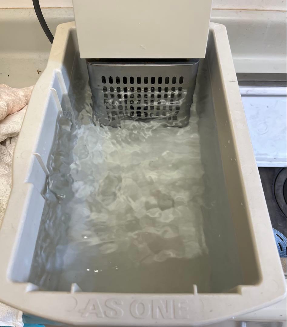 デジタル恒温水槽　TM-1 AS ONE製