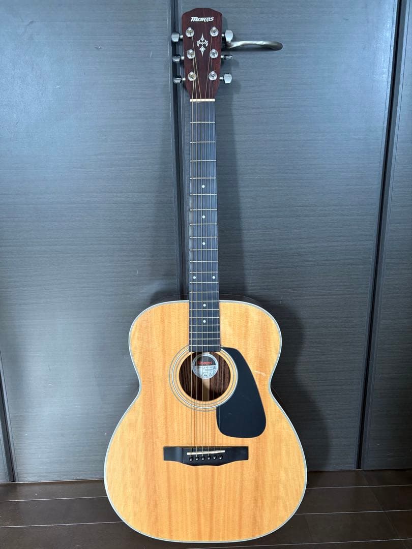 美品　Morrisアコースティックギター　ピック他4点付き！
