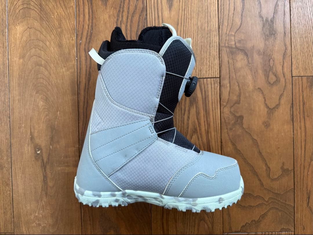 Burton バートン　子ども用　BOAスノーボードブーツ 24cm