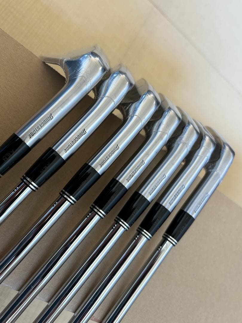 新品 ブリヂストン X-BLADE 905アイアン 4I-PW N S.PRO