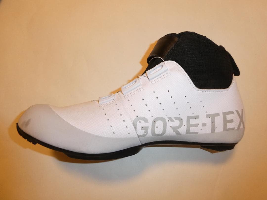 【値下げ】Fizik TEMPO ARTICA GTX 39White/Gray