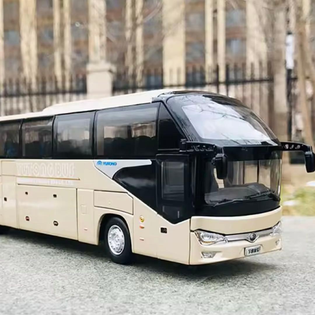 専用翔平 1:42 Yutong Bus 新世代高速バス模型バス オリジナル
