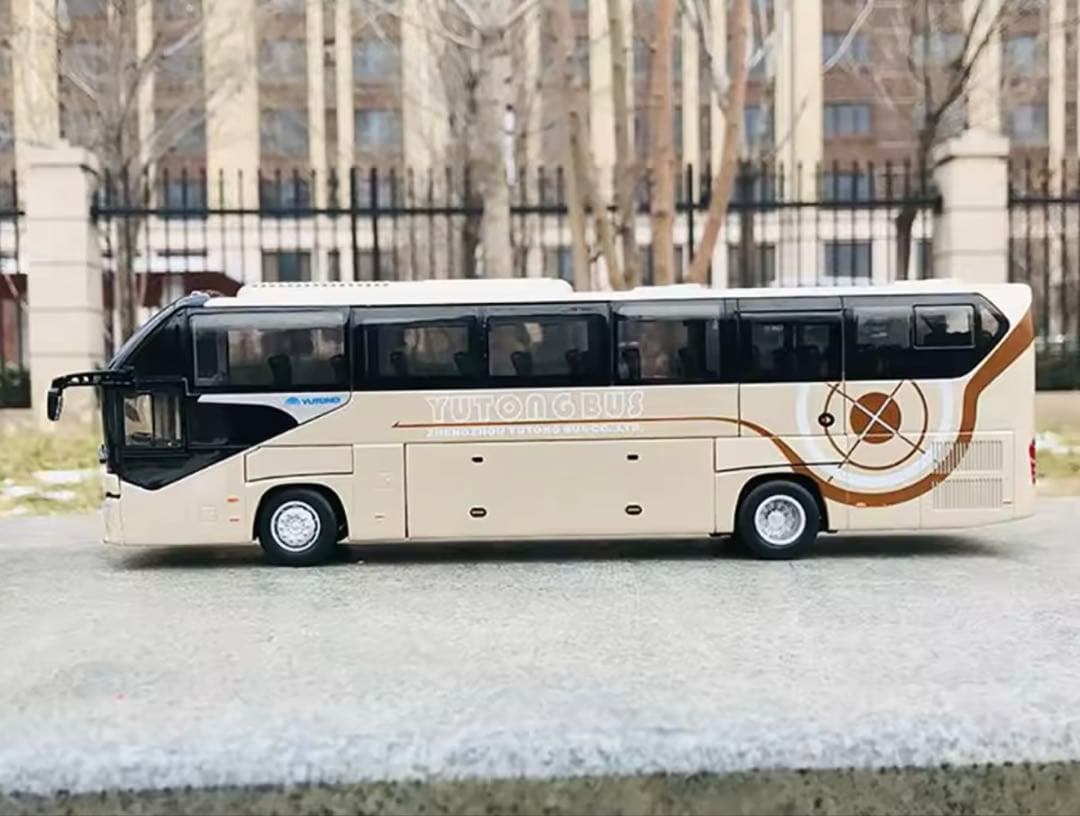 専用翔平 1:42 Yutong Bus 新世代高速バス模型バス オリジナル
