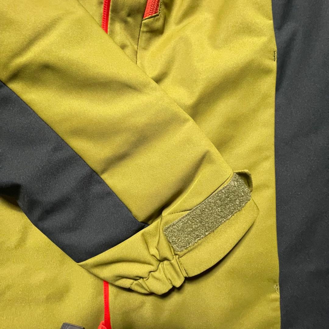 【美品】DESCENTE 23-24モデル　スキーウェア 上下セット　s.i.o