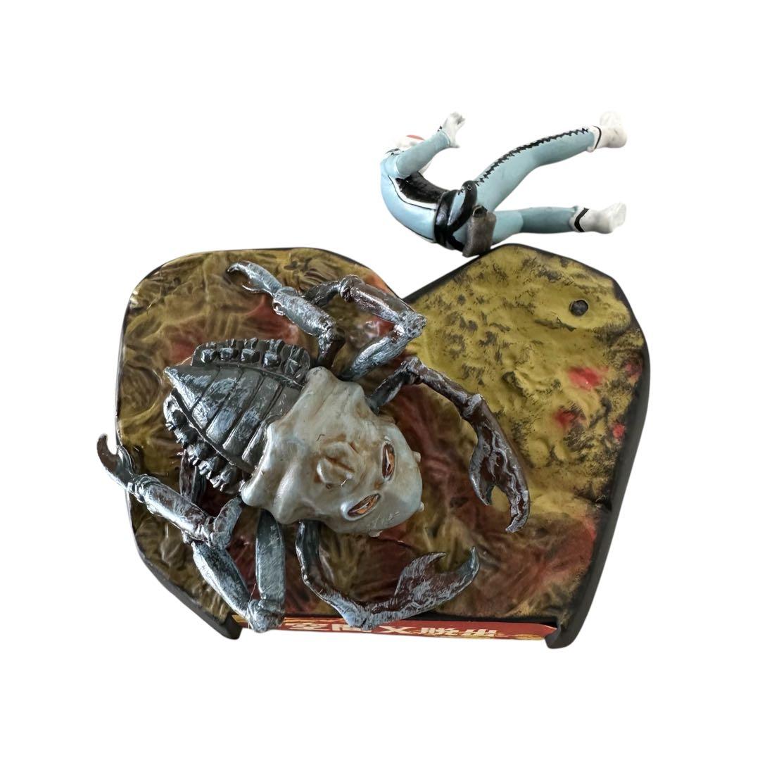 ウルトラマン　まとめ売り　ウルトラ怪獣　怪獣名鑑など　37個　37体