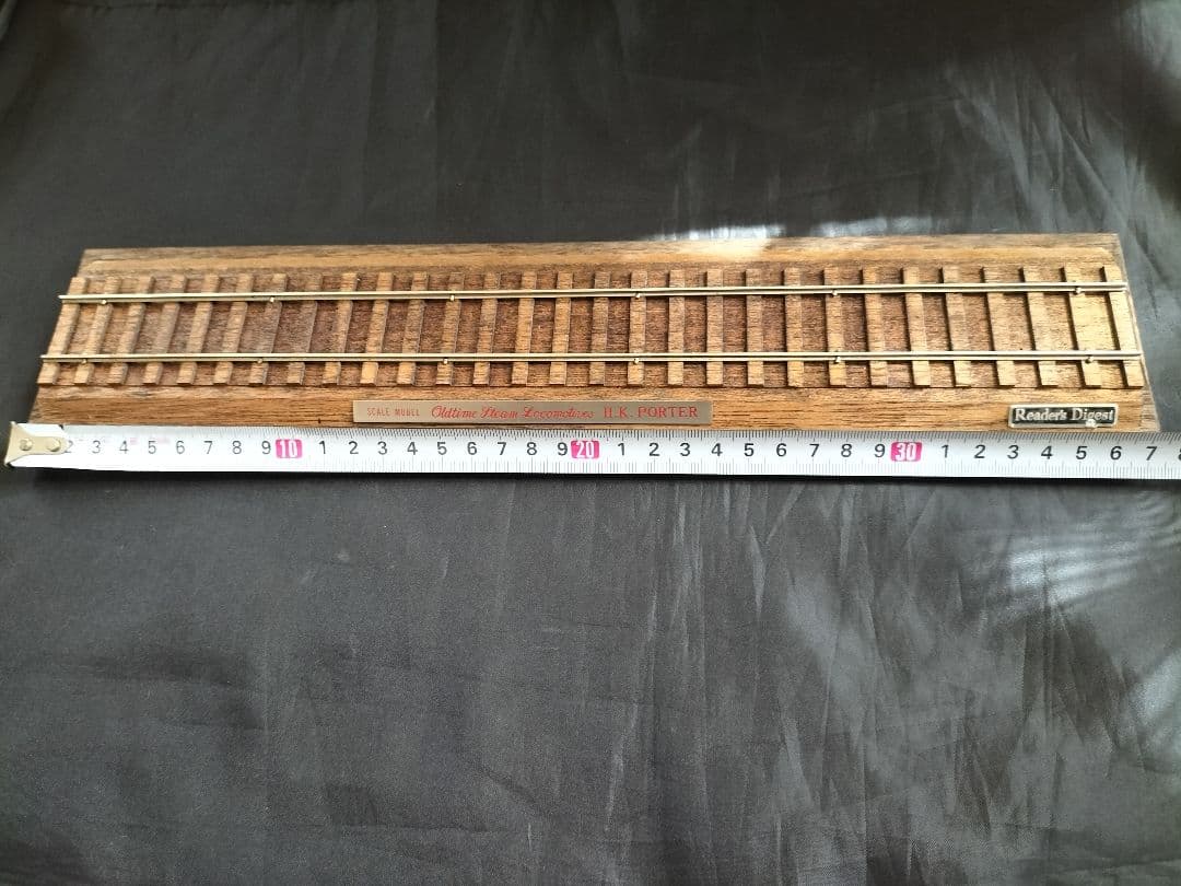 蒸気機関車 弁慶号 H.K PORTER【レール基台・ケース付】