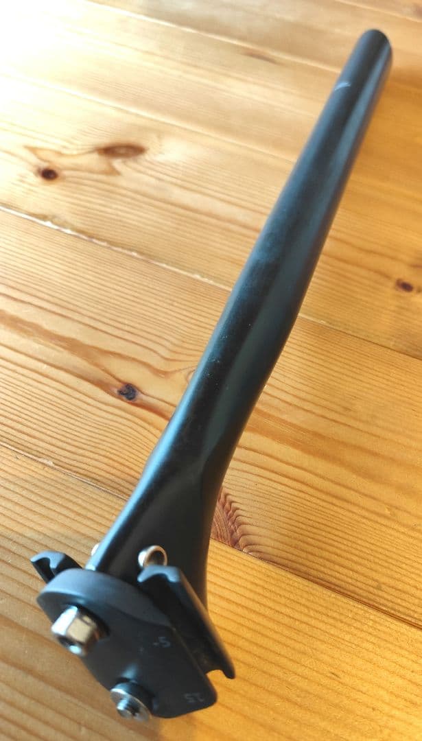 ジャイアント　Contact SLR D-Fuse シートポスト