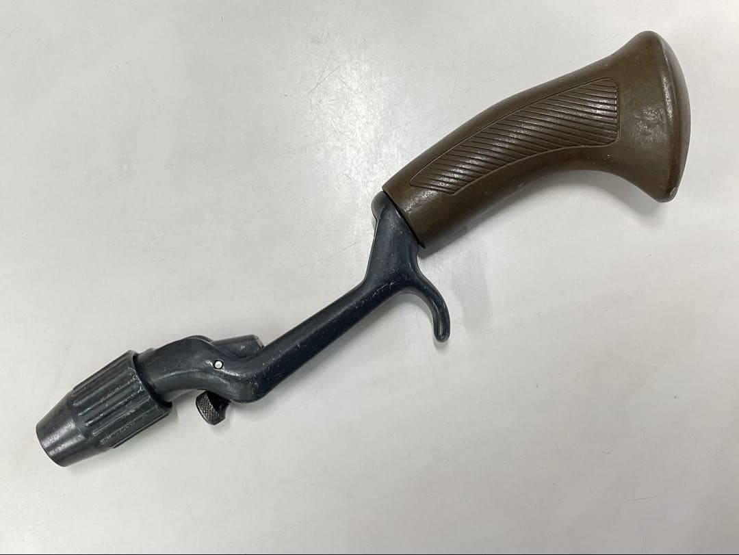 FEATHERWEIGHT CHAMPION コーデルショート 茶