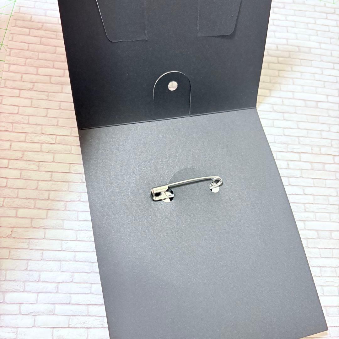 ワンピース　バースデー缶バッジ　2021 ニコ・ロビン　レア