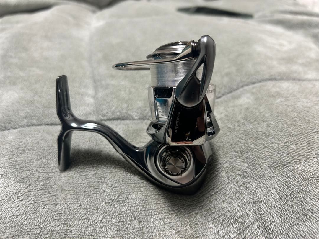 22 イグジスト　アルカスフルチューン　LT 2000S